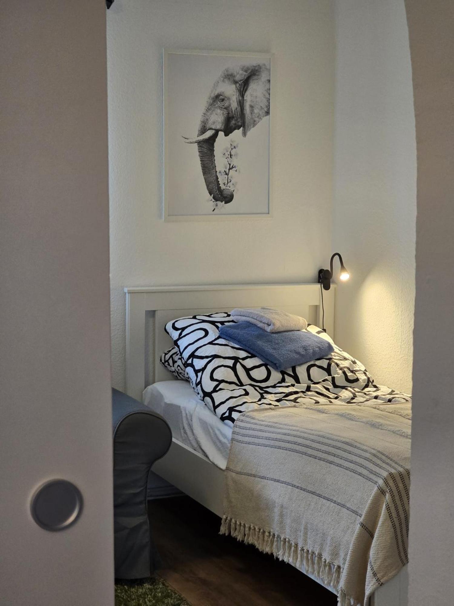 Haus Mit Garten, U Bahn Naehe, Gratis Parkplaetze Vienna